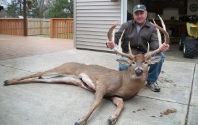 Illinois Hunter Jason Sanders Takes Possible New World Record Eight Point