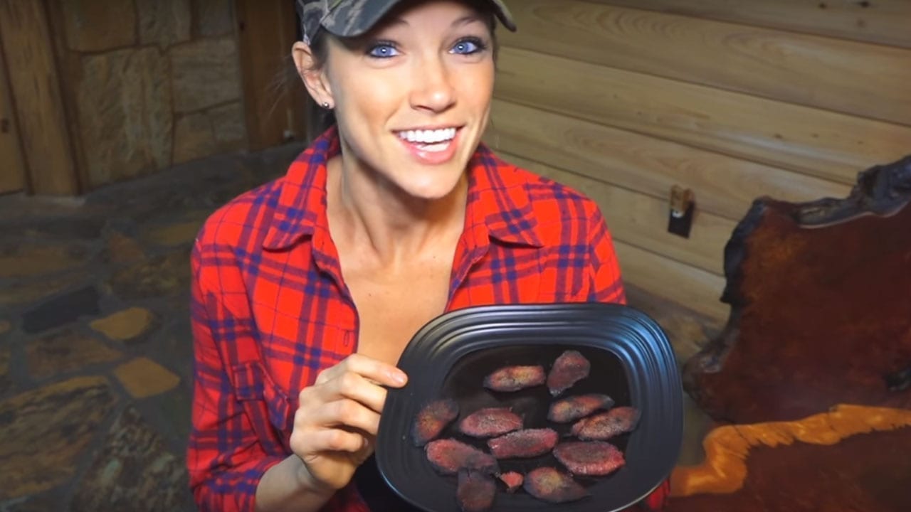 https://www.bowhunting.com/wp-content/uploads/2020/01/Best-Venison-Bacon.jpg