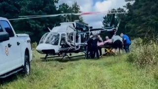 Hank Parker Falls From His Treestand