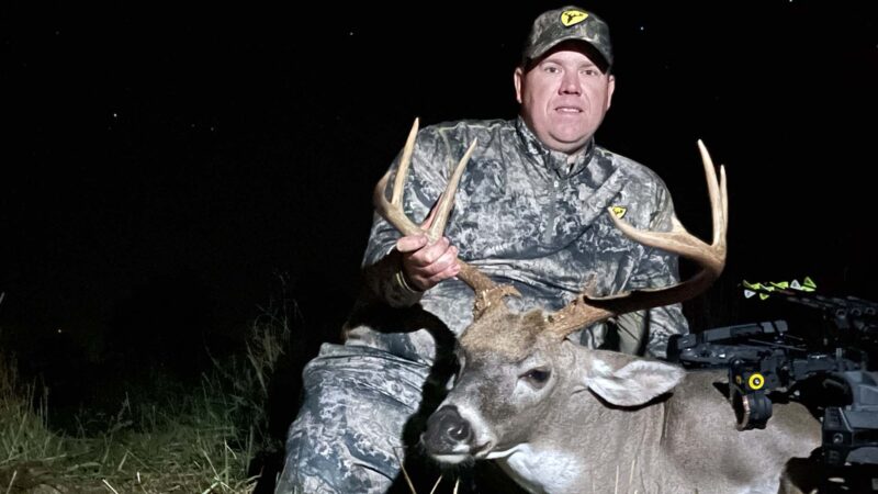 Early Season Deer Hunting Strategies For Bowhunters